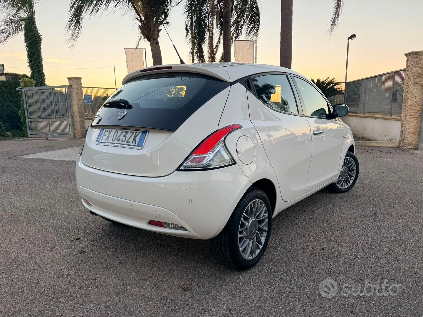 Lancia Ypsilon 2019 photo 2