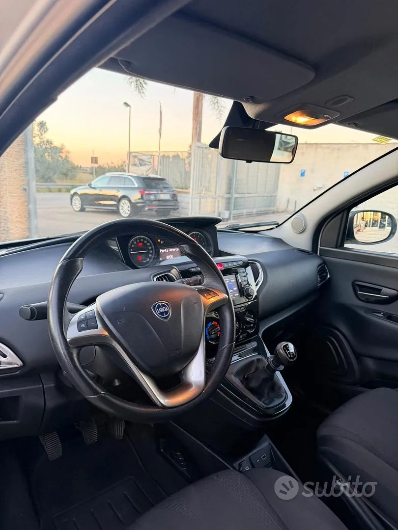 Lancia Ypsilon 2019 photo 3