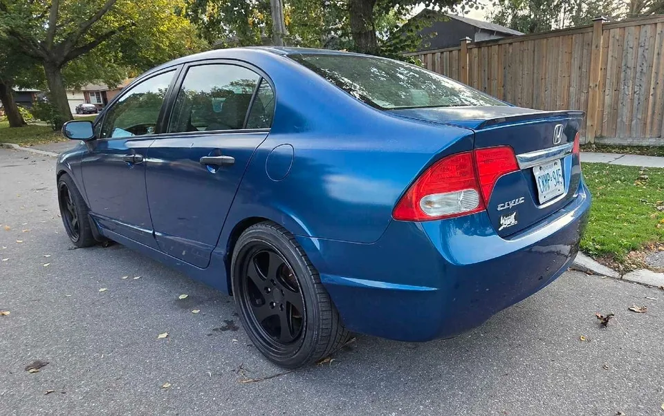 Honda Civic 2011 photo 4