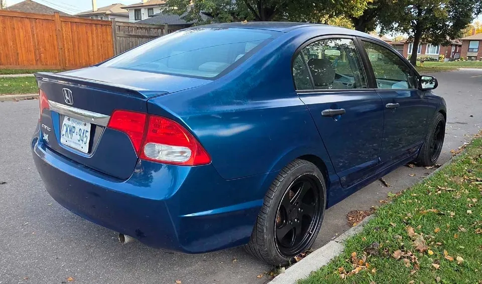 Honda Civic 2011 photo 3