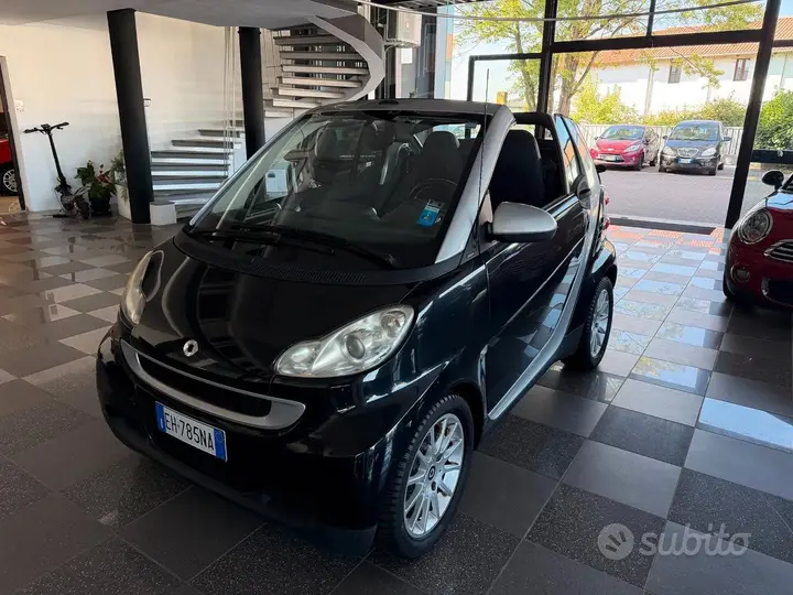 Smart Fortwo 2011 photo 3