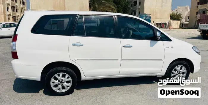 Toyota Innova 2007 photo 3
