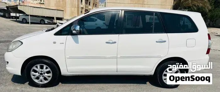 Toyota Innova 2007 photo 4