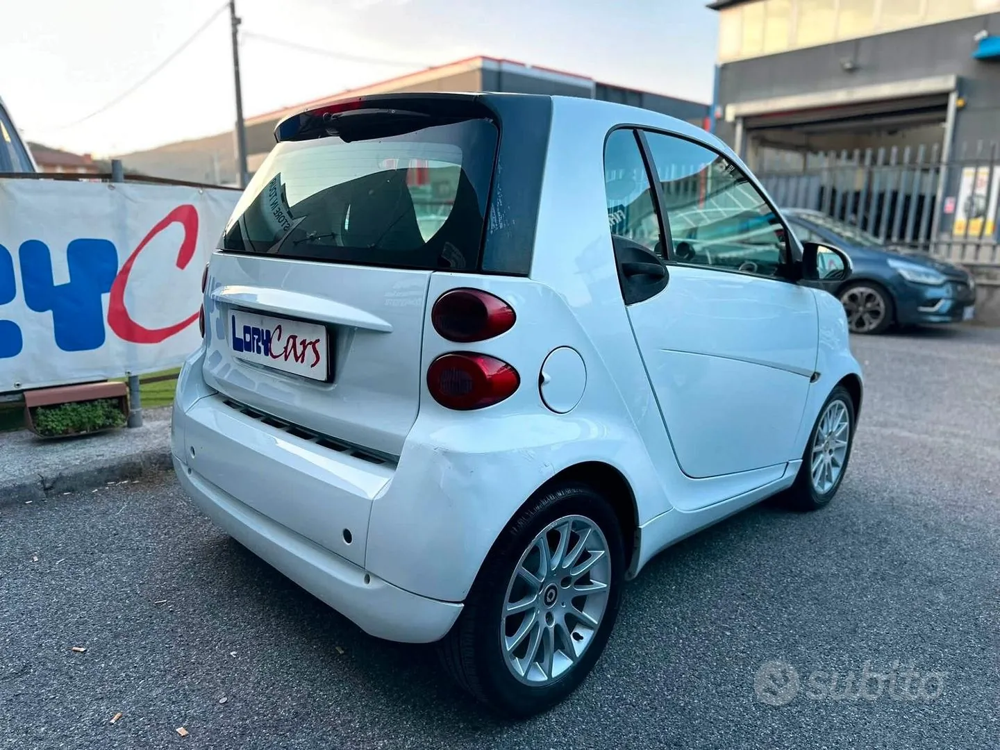 Smart Fortwo 2011 photo 4