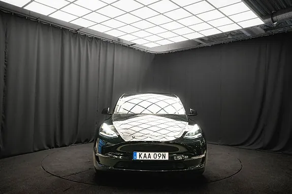 Tesla Model Y 2024 photo 4