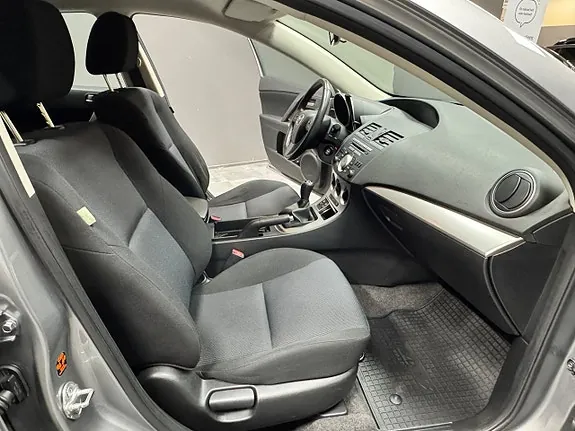 Mazda 3 2010 photo 3