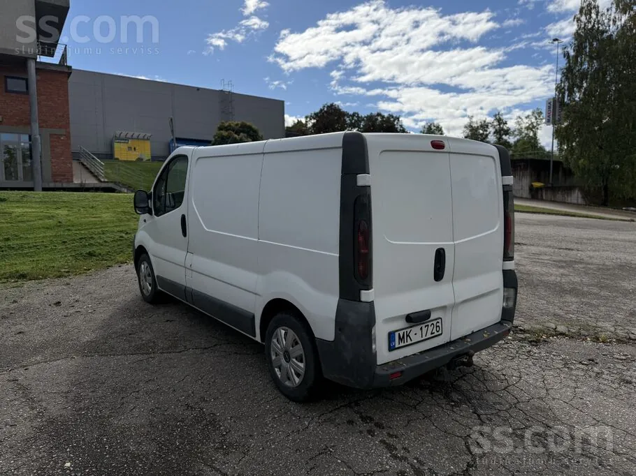 Opel Vivaro 2005 photo 4