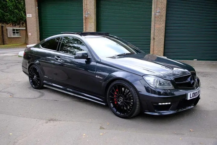 Mercedes-Benz C63 Amg