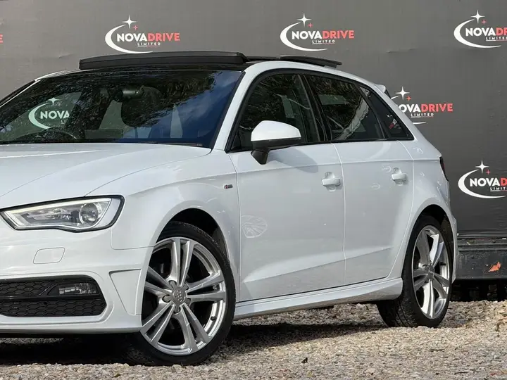 Audi A3 2015 photo 4