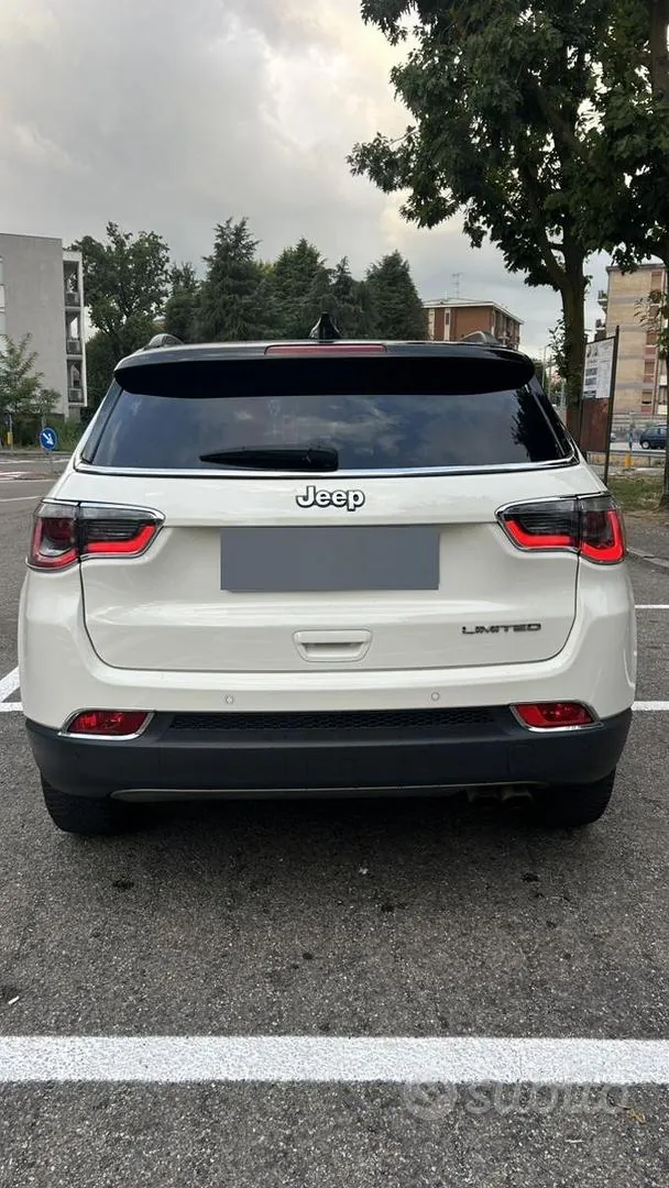 Jeep Compass 2018 photo 2