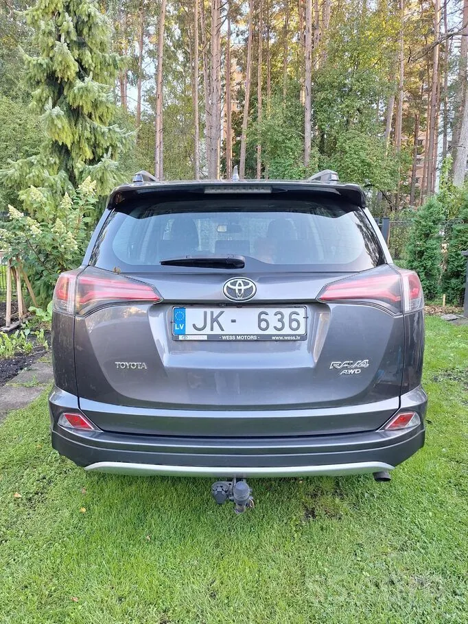 Toyota Rav4 2018 photo 4