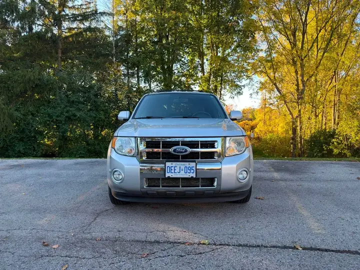 Ford Escape 2011 photo 4