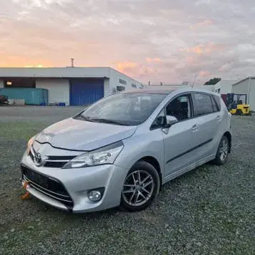 Toyota Avensis Verso
