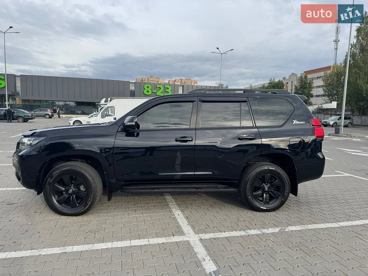 Toyota Land Cruiser Prado 2021 photo 3