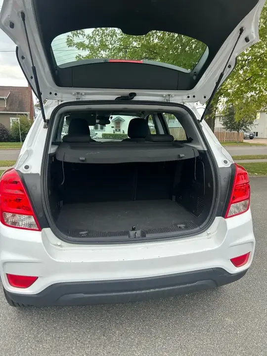 Chevrolet Trax 2019 photo 2