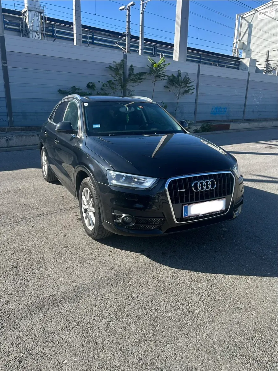 Audi Q3 2012 photo 3