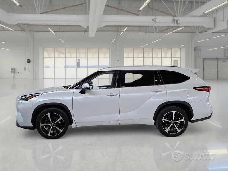 Toyota Highlander 2022 photo 5