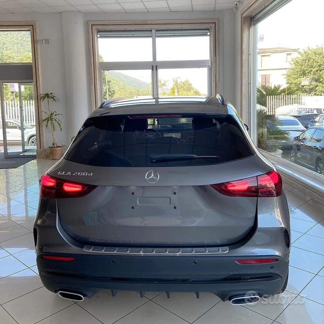 Mercedes-Benz Gla 2024 photo 4