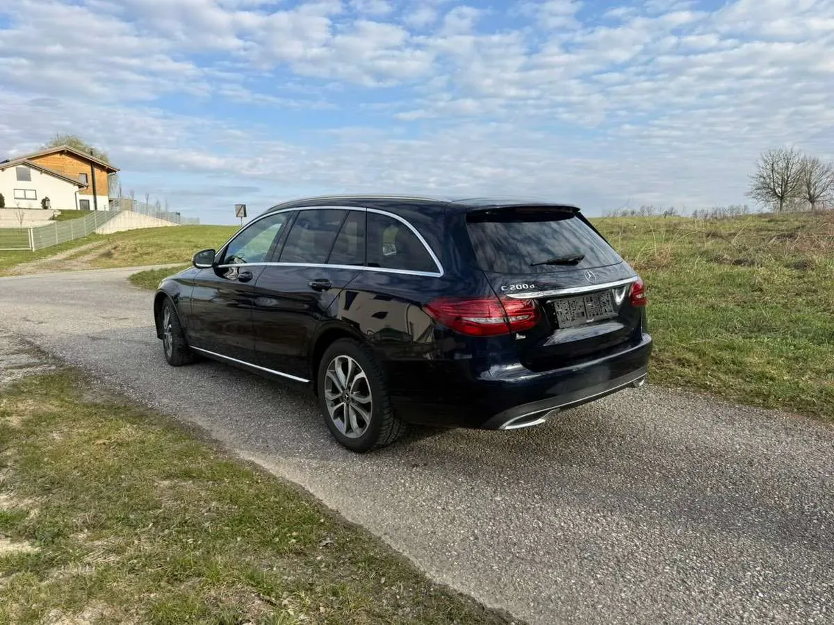 Mercedes-Benz C-Class 2018 photo 2