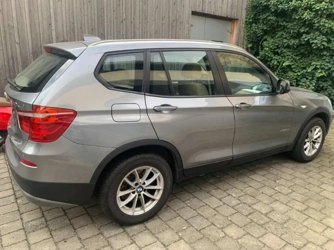BMW X3 2012 photo 2