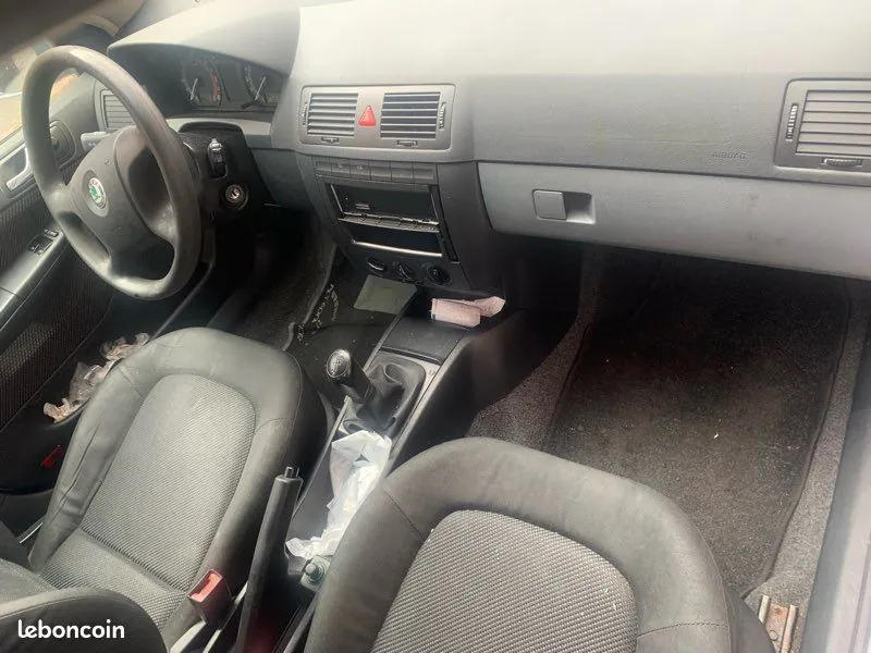 Skoda Fabia 2004 photo 3