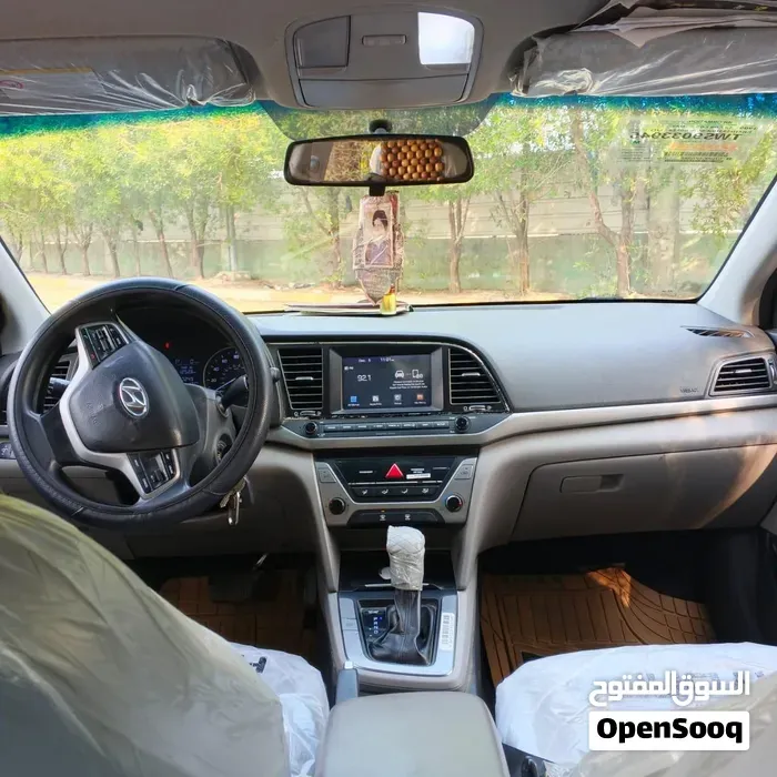 Hyundai Elantra 2017 photo 4