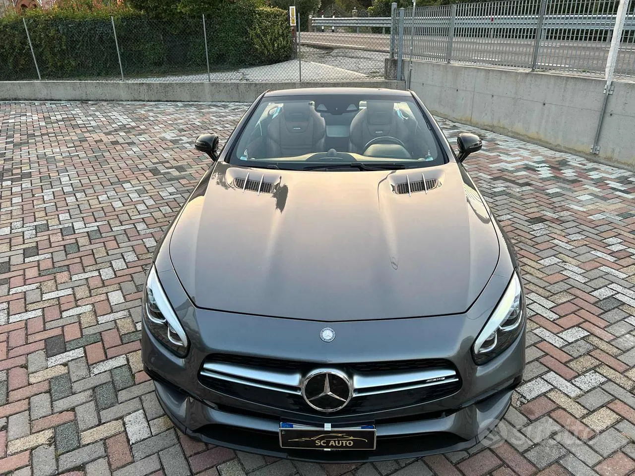 Mercedes-Benz Sl 63 Amg Roadster 2016 photo 2