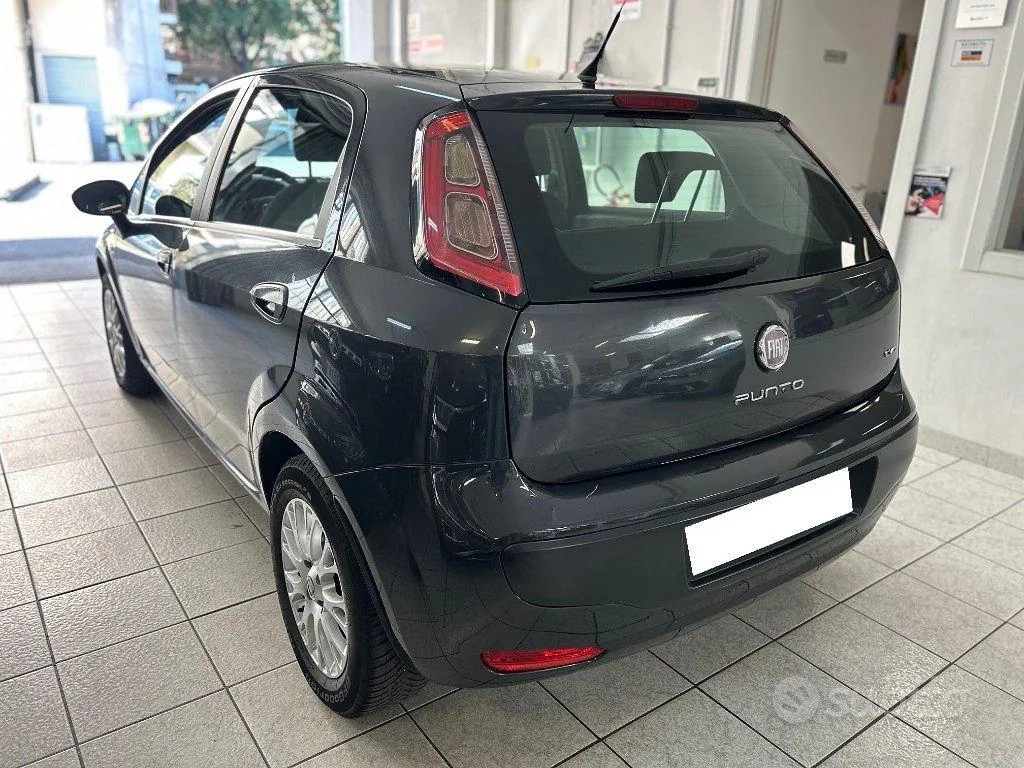Fiat Punto Evo 2011 photo 4