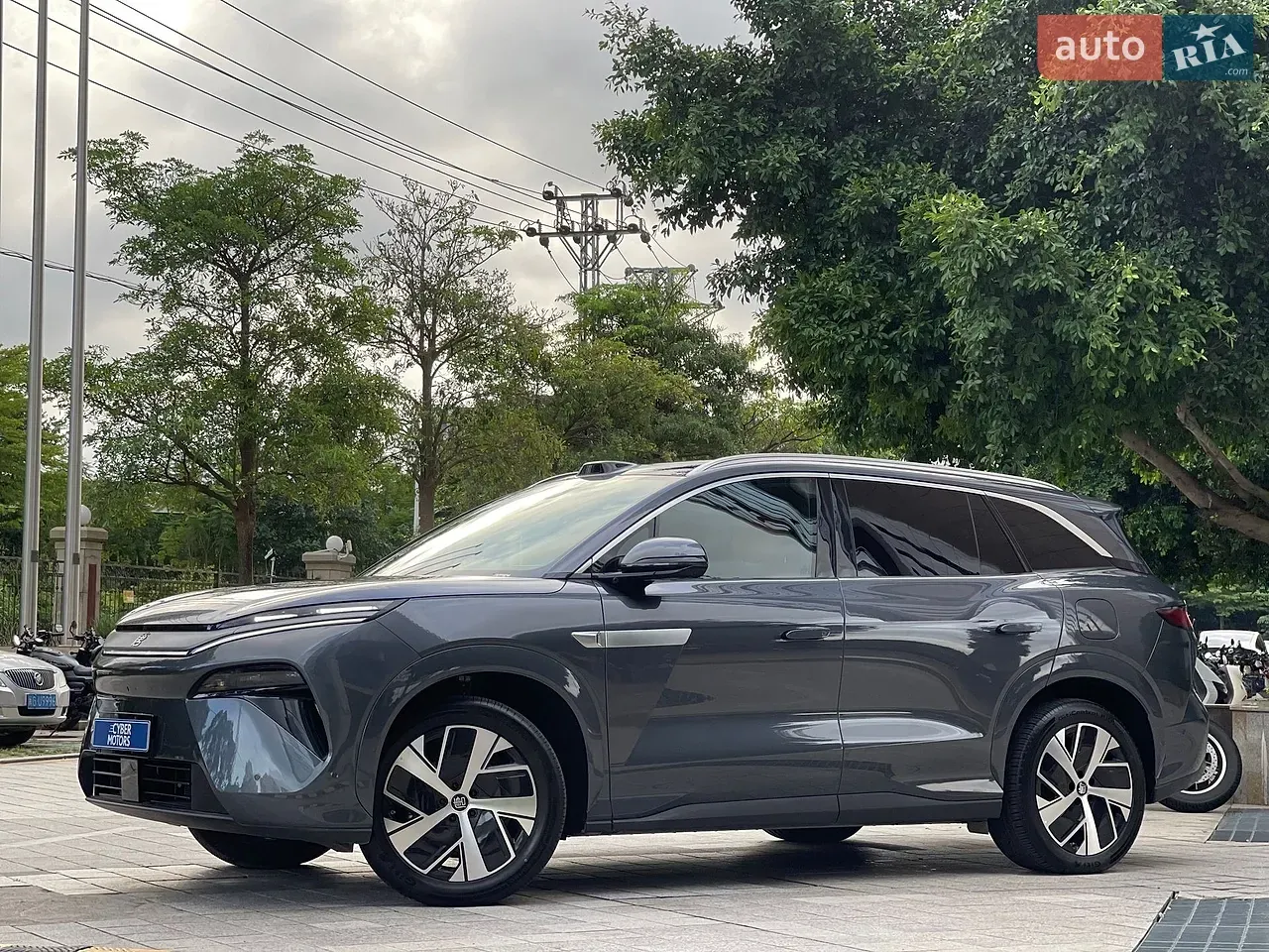 BYD Tang L 2025 photo 4