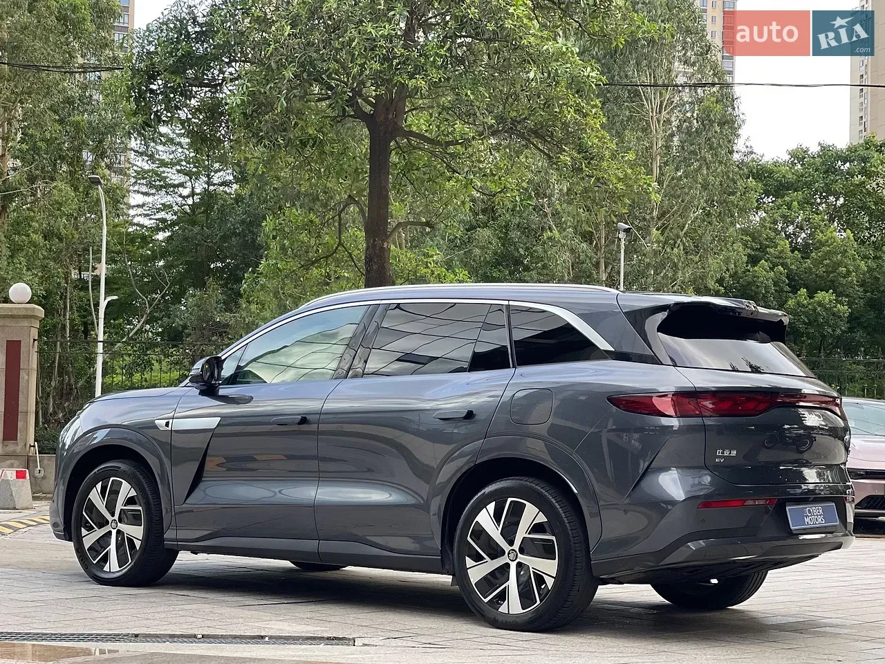BYD Tang L 2025 photo 3