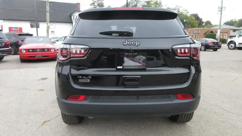 Jeep Compass 2025 photo 4