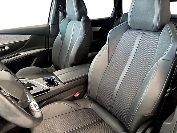 Peugeot 5008 2023 photo 5
