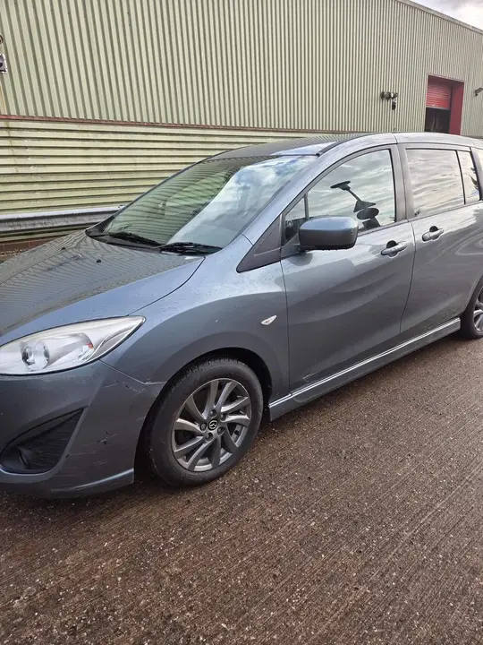 Mazda Mazda5 2013 photo 3
