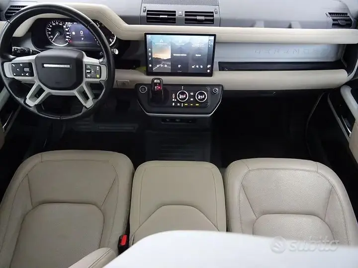 Land Rover Defender 2022 photo 4