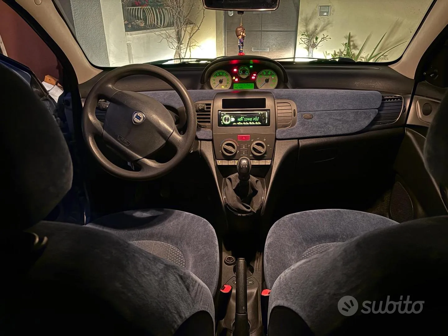 Lancia Ypsilon 2004 photo 2