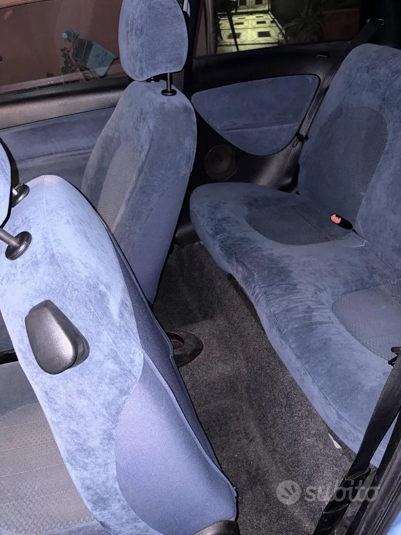 Lancia Ypsilon 2004 photo 3
