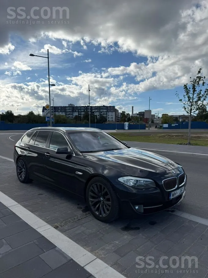 BMW 530 2012 photo 5