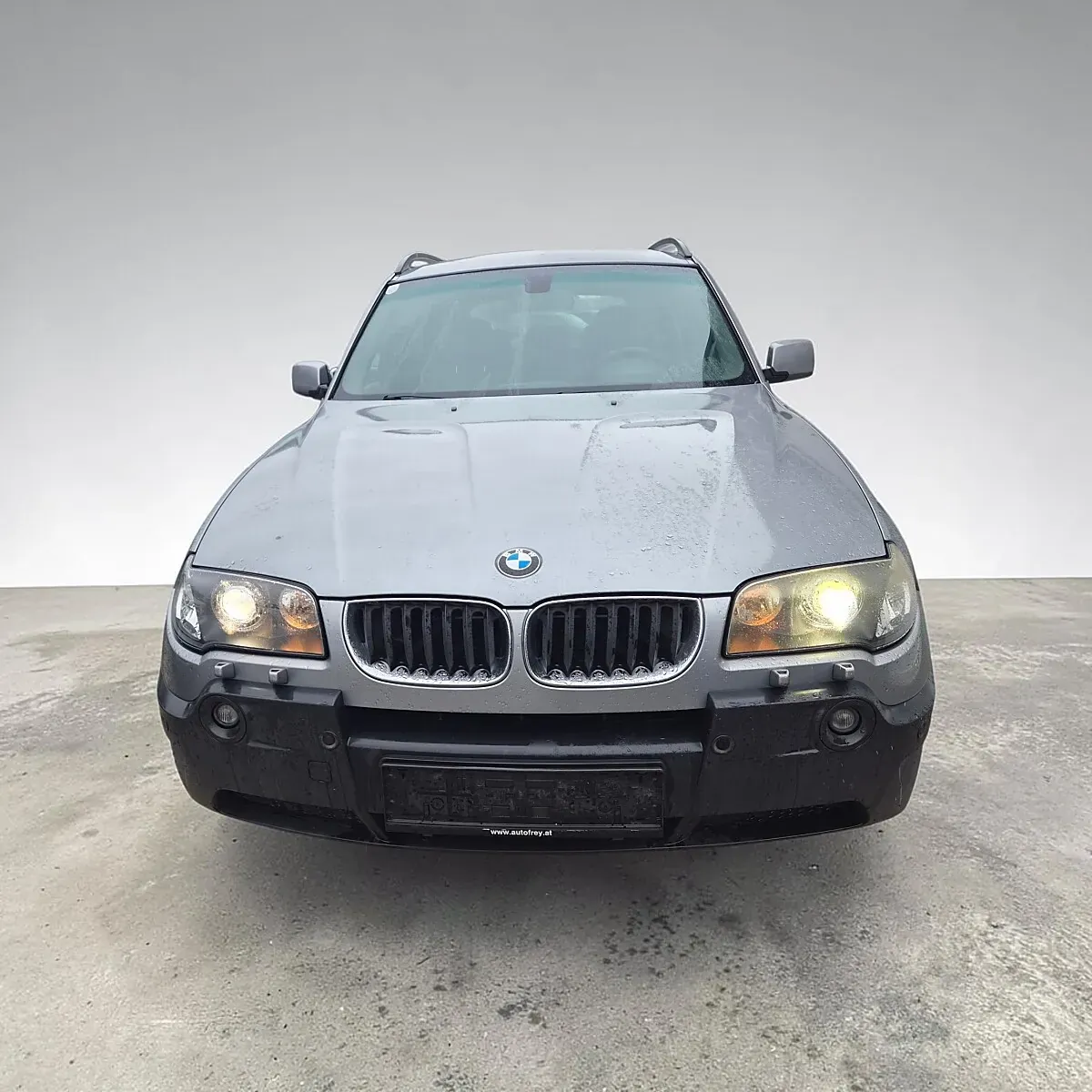 BMW X3 2005 photo 2