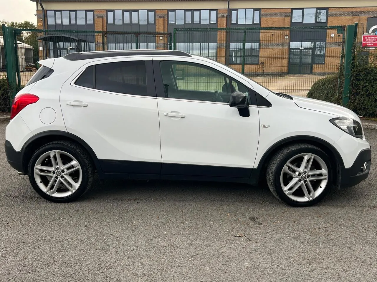 Vauxhall Mokka 2015 photo 2