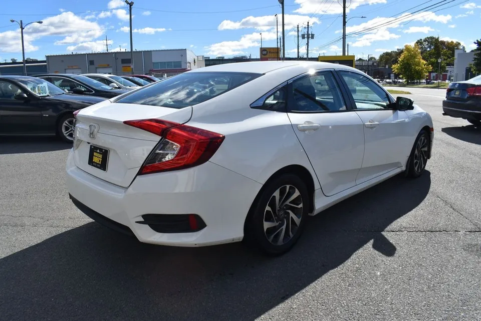 Honda Civic 2016 photo 4