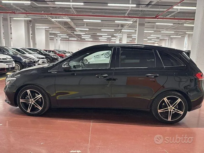 Mercedes-Benz B-Class 2022 photo 2