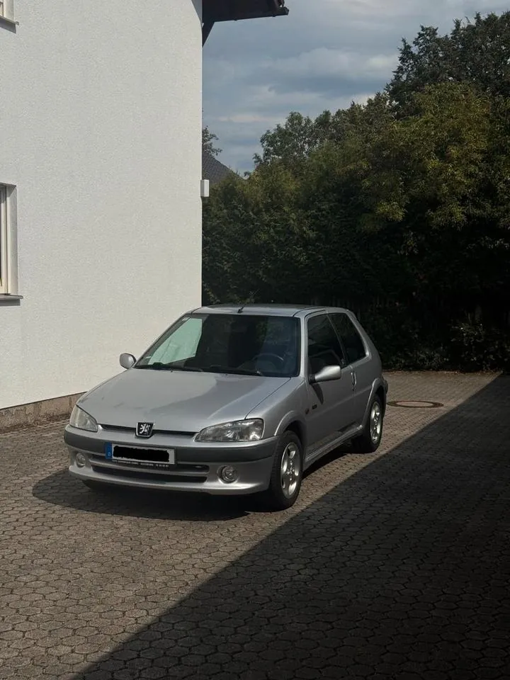 Peugeot 106