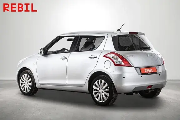 Suzuki Swift 2012 photo 5