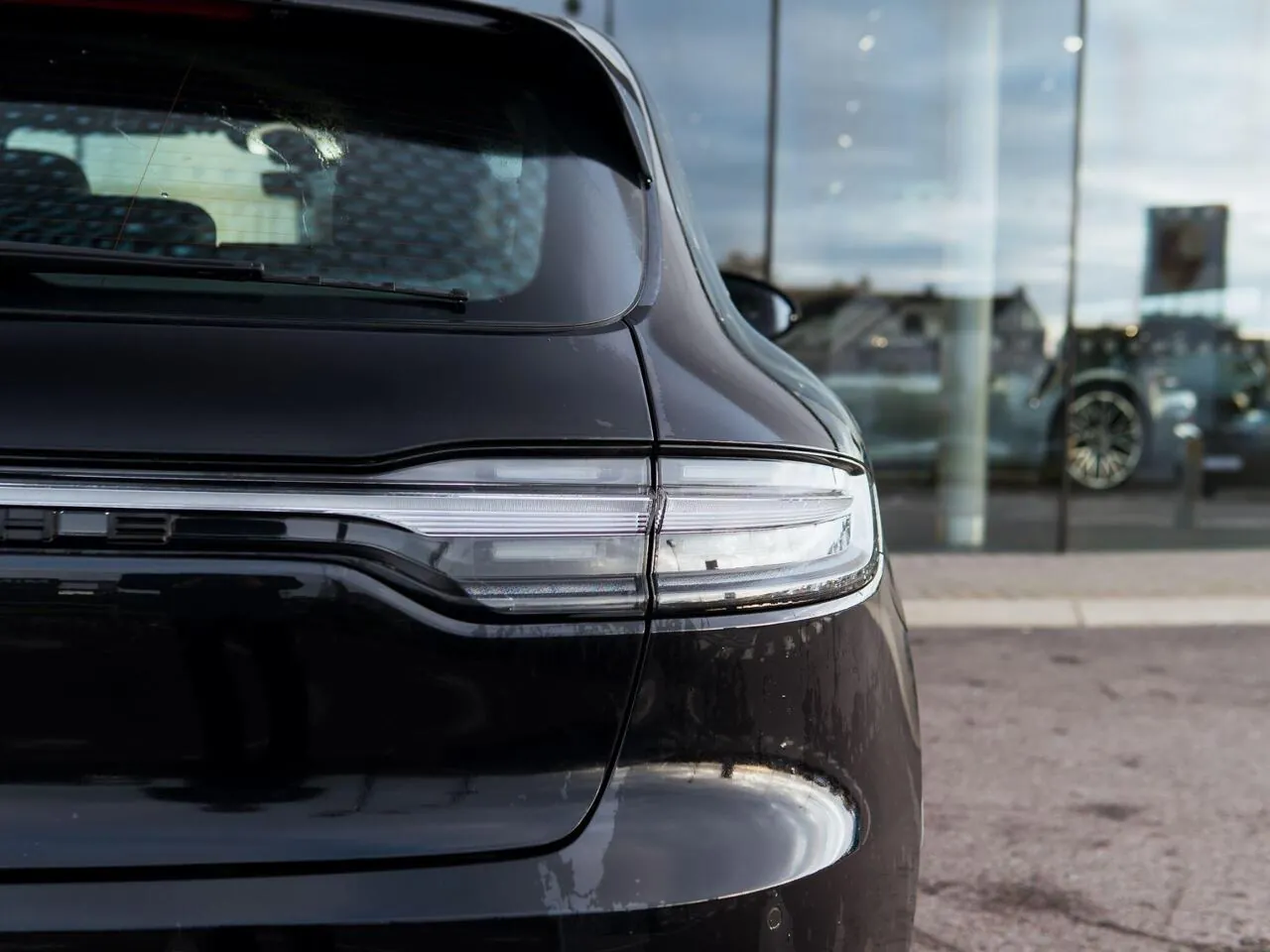 Porsche Macan 2025 photo 2
