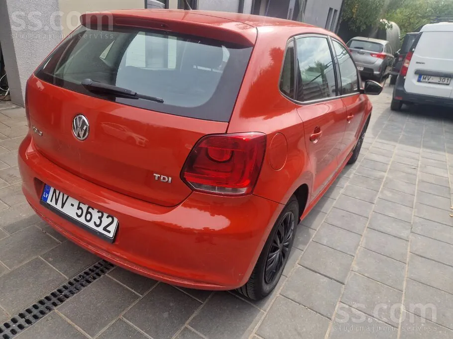 Volkswagen Polo 2010 photo 2