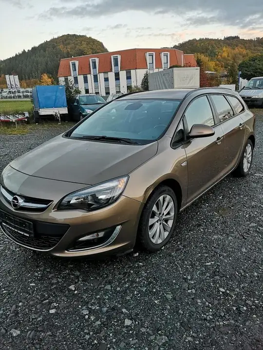 Opel Astra J