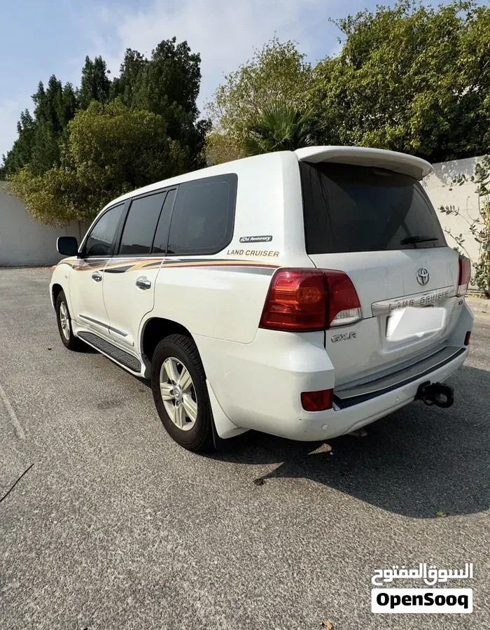 Toyota Land Cruiser 2011 photo 3