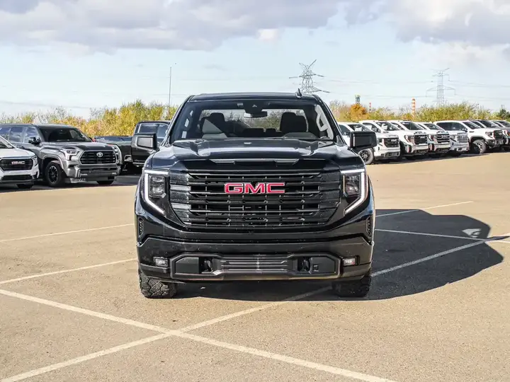 GMC Sierra 1500 2024 photo 3