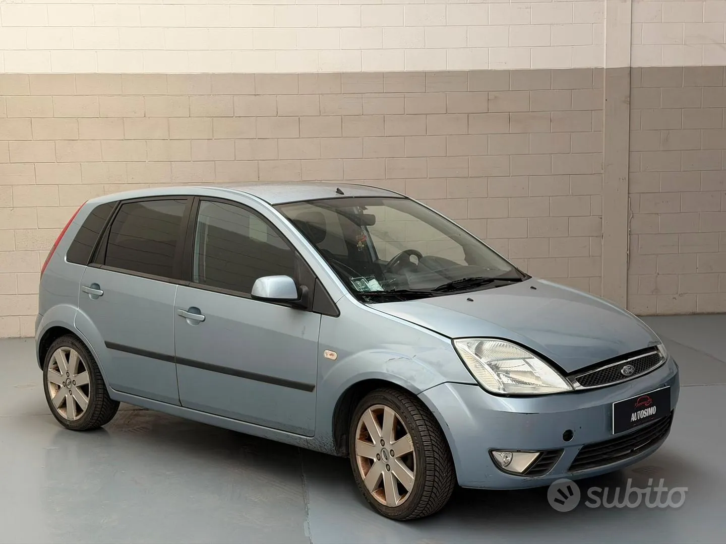 Ford Fiesta 2005 photo 2