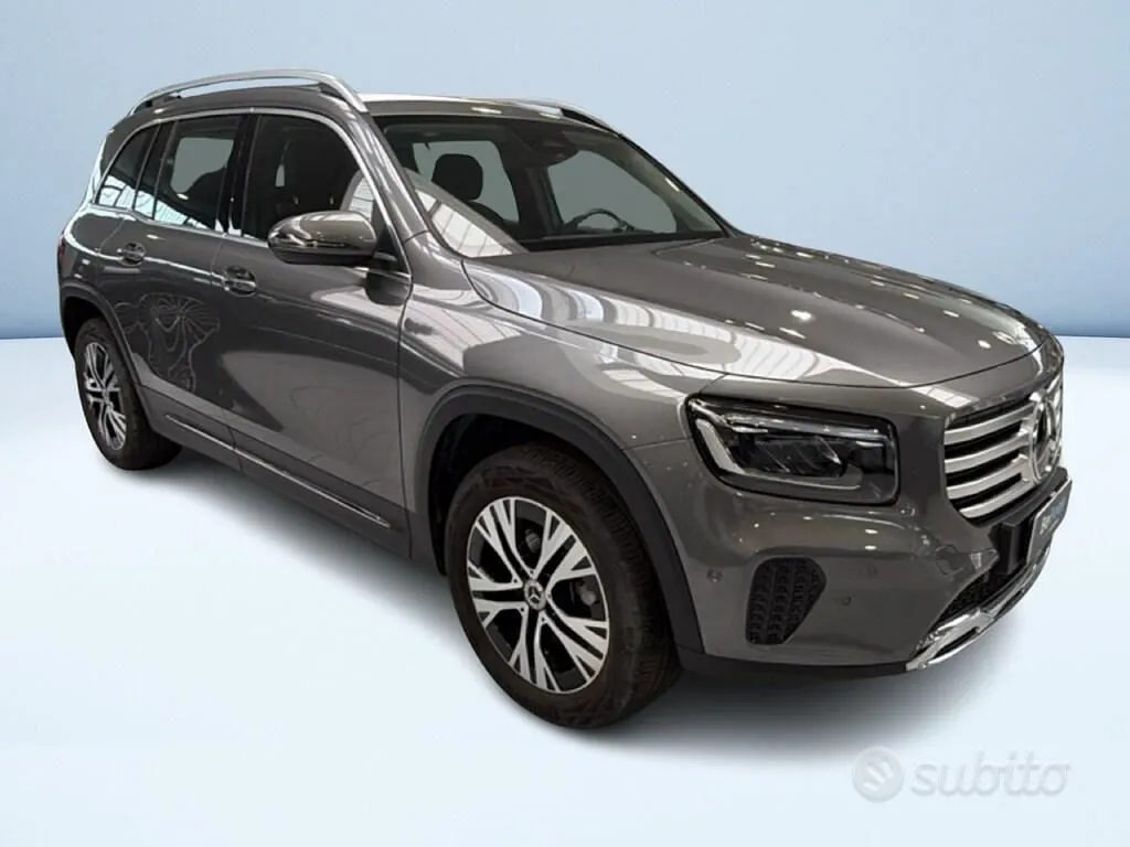 Mercedes-Benz Glb 2025 photo 2